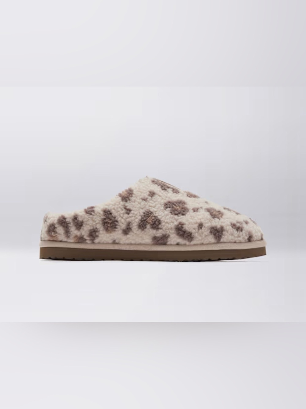 Bombas Women's Plush Sunday Slipper- Color: Feather Beige Leopard - - Picture 3 of 4
